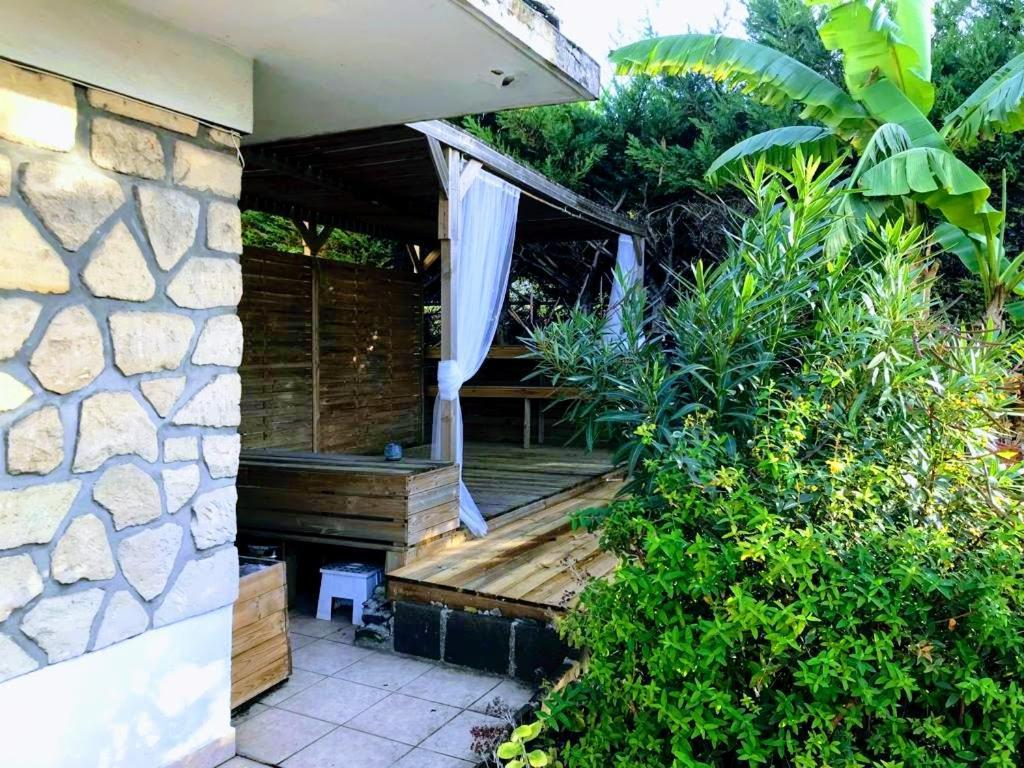 Agreable Maison En Centre Ville Noisy-le-Grand Buitenkant foto